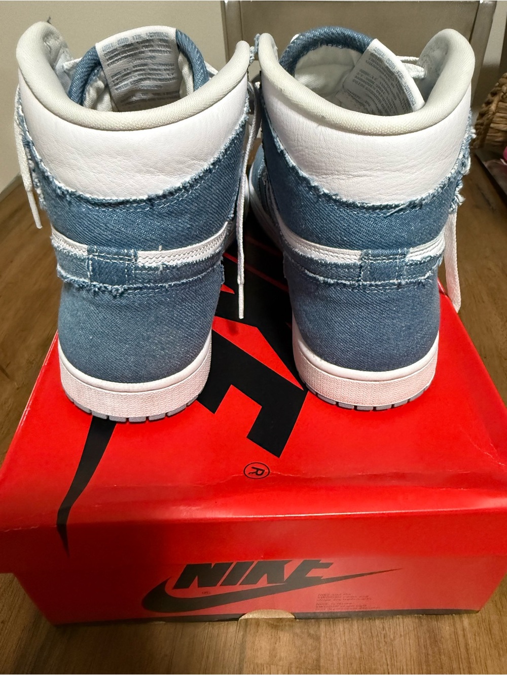 Nike Air Jordan 1 Retro High OG Denim - Picture 3 of 10